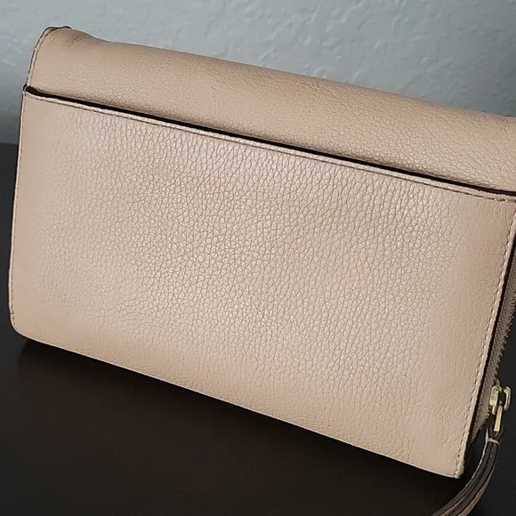 Tory Burch McGraw Convertible Crossbody - Picture 14 of 15